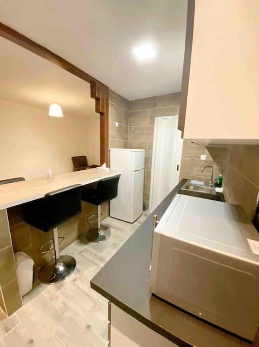 ✭✭✭ Appartement Chaleureux Proche Paris ✭✭✭ Rosny-sous-Bois Buitenkant foto